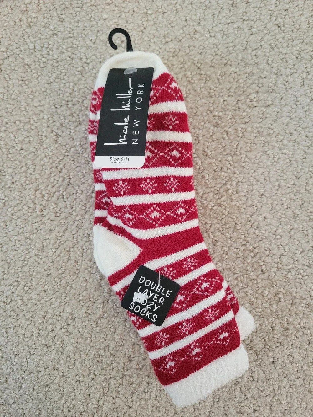 Nicole Miller New York Women's 9-11 Red & White Cozy Double-Layer Socks